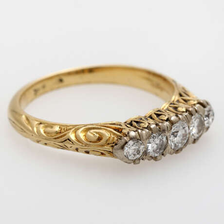 Antiker Ring mit 5 Altschliff-Diamanten - photo 2