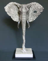 "Айравата" или "Восставший из вод"