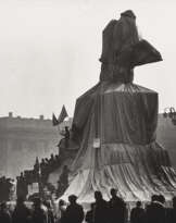 Wrapped Monument to Vittorio Emanuele, Project for Piazza del Duomo, Milano 1975 