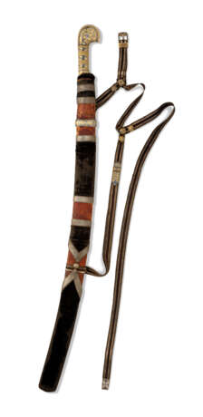 A NIELLO AND SILVER-GILT MOUNTED CAUCASIAN SWORD FOR A CHILD - photo 2