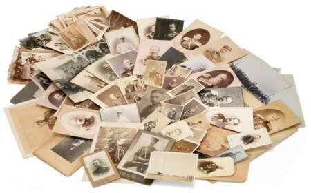 A LARGE COLLECTION OF LARGE AND SMALL PHOTOGRAPHS - Foto 1