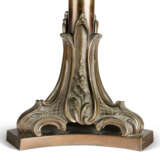 A FRENCH 'ART NOUVEAU' PATINATED-BRONZE LAMP - фото 3