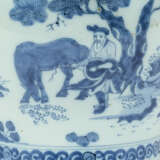 A DUTCH DELFT BLUE AND WHITE FAIENCE VASE, MOUNTED AS A LAMP - Foto 3