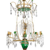 A NORTH EUROPEAN GREEN AND CUT-GLASS SIX-LIGHT CHANDELIER - Foto 1