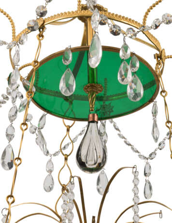 A NORTH EUROPEAN GREEN AND CUT-GLASS SIX-LIGHT CHANDELIER - фото 2