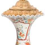 A PAIR OF JAPANESE IMARI PORCELAIN VASES, MOUNTED AS A LAMPS - photo 3