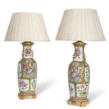 A PAIR OF CHINESE PORCELAIN FAMILLE ROSE VASES, MOUNTED AS LAMPS - photo 2