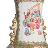 A PAIR OF CHINESE PORCELAIN FAMILLE ROSE VASES, MOUNTED AS LAMPS - photo 3