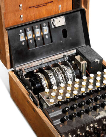 A Second World War Enigma Machine - photo 4