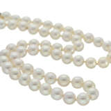 Kette: vintage Perlenkette mit 14K Goldschließe - photo 1