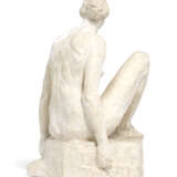 A PLASTER MODEL OF A SEATED NUDE - Foto 3