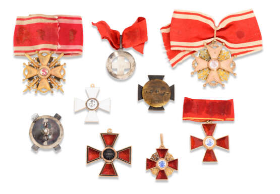 A CROSS OF THE ORDER OF ST GEORGE FOURTH CLASS - photo 2