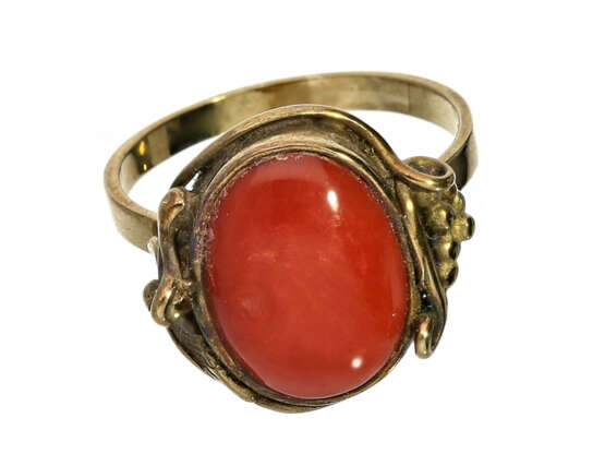 Ring: antiker Damenring mit schöner dunkelroter Koralle - фото 2