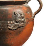 A ROMAN RED SLIP WARE SKYPHOS WITH EROTIC APPLIQUES - Foto 2