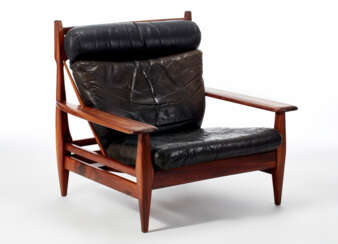 Large armchair with solid Central American wood structure