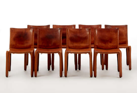 Mario Bellini. Eight chairs model "Cab 412" - Foto 1
