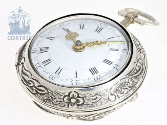 Pocket watch: early repoussé paircase verge watch, hallmarks London 1766, signed Hallifax London - photo 2