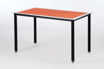 Table model "T10 Fasce Cromate"