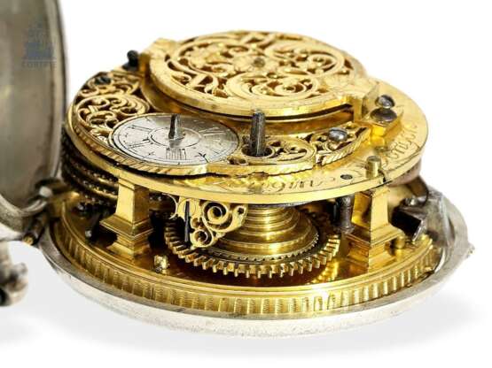 Pocket watch: English paircase verge watch with date, signed Langin London, ca. 1740 - photo 4
