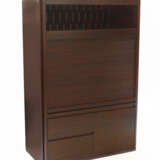 Angelo Mangiarotti. Storage unit with upper open part in bookend elements - Foto 1