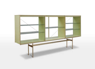 Center showcase cabinet model "Quadrante"