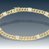 Armband: dekoratives und massives Goldschmiedearmband mit feinen Diamanten, ca. 1,05ct - фото 2