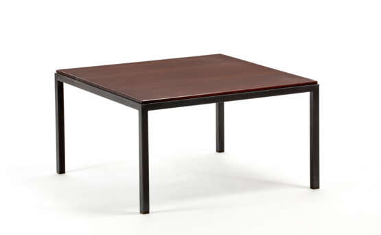 Osvaldo Borsani. Coffee table model "T67" - Foto 1