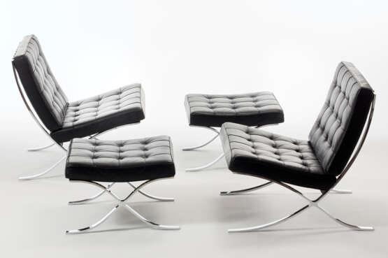 Ludwig Mies van der Rohe. * Lot of two armchairs and two poufs model "Barcelona" - photo 1