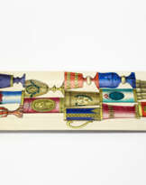 Tray of the series