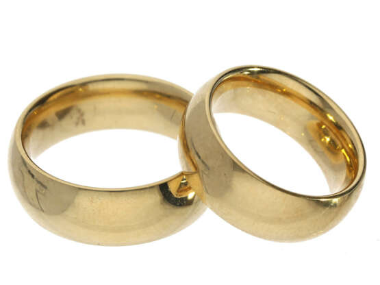 Ring: äußerst hochwertige, neuwertige und außergewöhnlich breite Trauringe aus 14K Gelbgold - фото 1