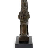 AN EGYPTIAN BRONZE ATUM - photo 2