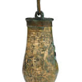 AN EGYPTIAN BRONZE SITULA - фото 3