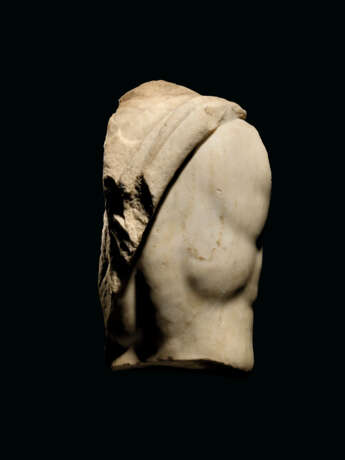 A ROMAN MARBLE MALE TORSO FRAGMENT - photo 1