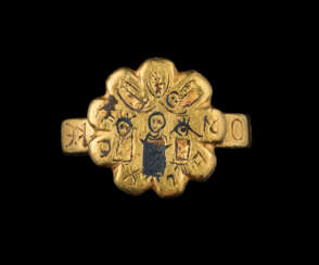 A BYZANTINE GOLD AND NIELLO RING