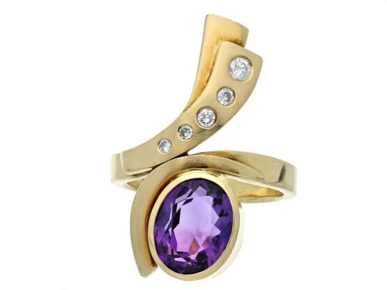 Ring: äußerst dekorativer und ehemals sehr teurer Designer-Amethyst/Brillant-Goldschmiedering - Foto 1