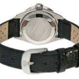 Armbanduhr: Luxusmodell einer vintage Damenuhr von Rolex von 1972, Referenz 6917 in der seltenen 18K Weißgoldausführung mit Brillantlünette und Diamantzifferblatt - Foto 2