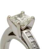 Ring mit Prinzessdiamant ca. 1 ct, - фото 4