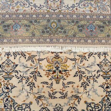 Orientteppich. PERSIEN, 20. Jahrhundert, 320x200 cm. - Foto 3