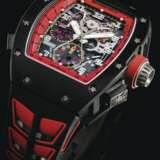 RICHARD MILLE AN EXTREMELY RARE CARBON LIMITED EDITION TONNE... - Foto 1