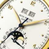 PATEK PHILIPPE AN EXTREMELY RARE 18K GOLD PERPETUAL CALENDAR... - photo 2