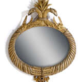 Ovaler Spiegel mit Greifendekor - photo 1