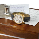 JAEGER-LECOULTRE A VERY FINE 18K GOLD LIMITED SERIES WRISTWA... - photo 1