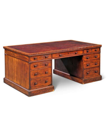 A GEORGE IV MAHOGANY LIBRARY DESK - photo 1