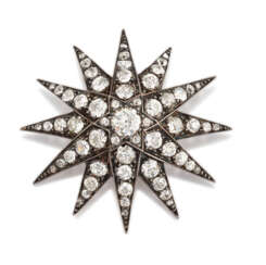 A VICTORIAN DIAMOND STAR BROOCH