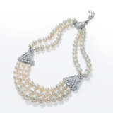 IMPORTANT NATURAL PEARL AND DIAMOND NECKLACE - Foto 2