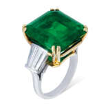 EMERALD AND DIAMOND RING - photo 3