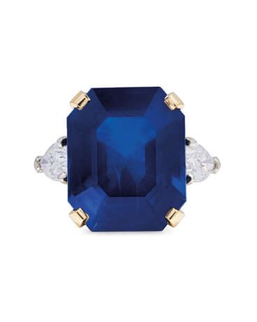 Bulgari. SAPPHIRE AND DIAMOND RING, BULGARI - photo 1