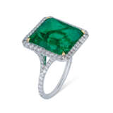 EMERALD AND DIAMOND RING - фото 3