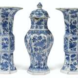 A CHINESE BLUE AND WHITE THREE-PIECE GARNITURE - photo 2