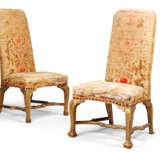A PAIR OF GEORGE I GILT-GESSO SIDE CHAIRS - фото 2